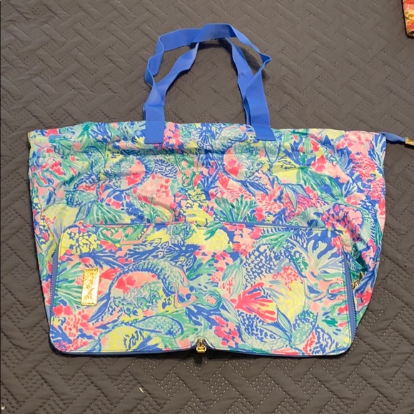 Lilly Pulitzer Getaway packable tote